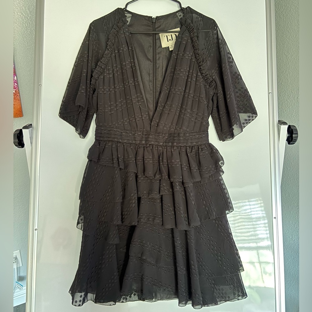 The Jetset Diaries Gray Ruffled Tiered Sundress with Plunge Neckline